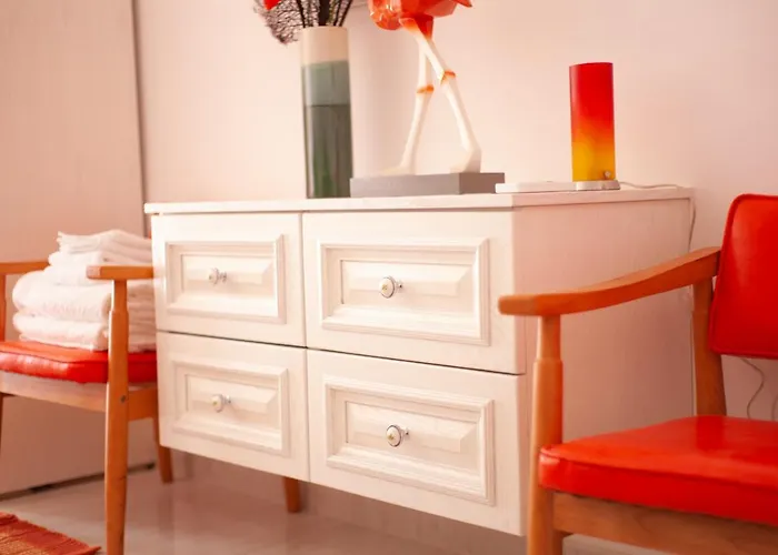 Апартаменты Violetta I 2 Min Walk From The Бирзеббуджа