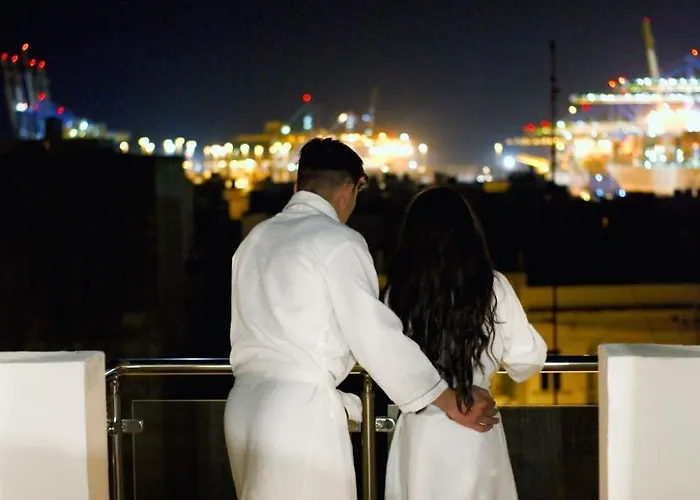 Violetta I 2 Min Walk From The Apartment *