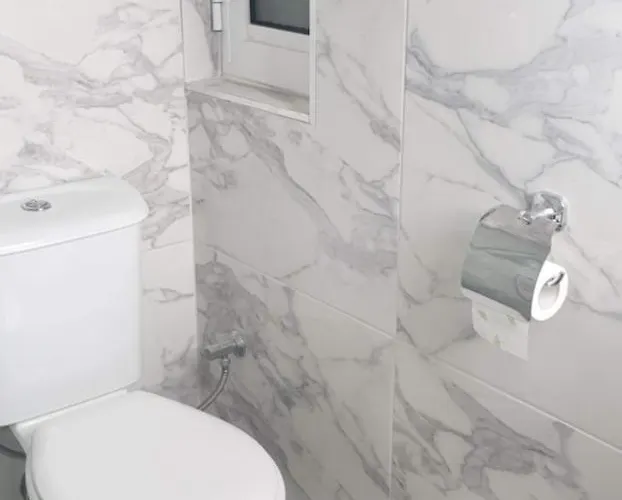 Violetta I 2 Min Walk From The Бирзеббуджа