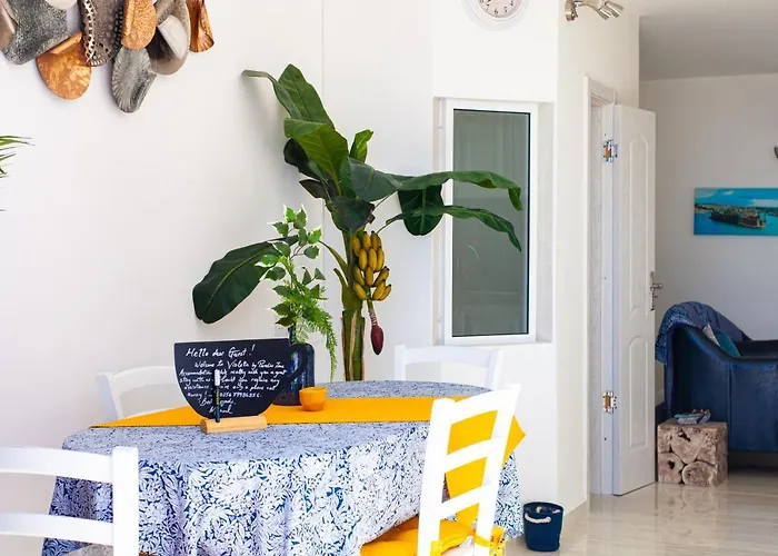 Violetta I 2 Min Walk From The *