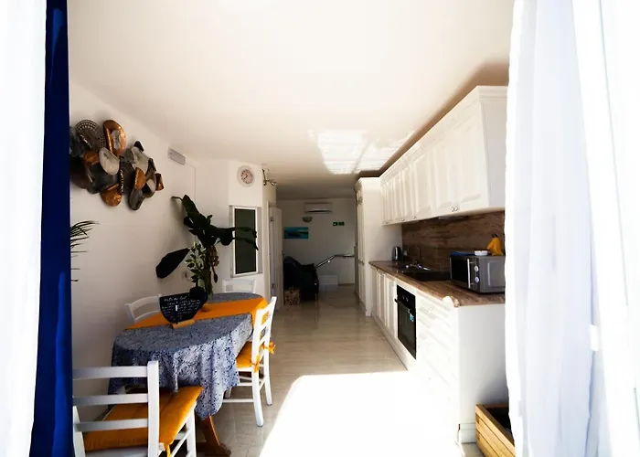 Violetta I 2 Min Walk From The * Бирзеббуджа