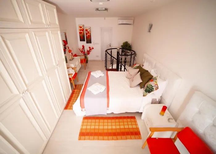 Violetta I 2 Min Walk From The * Бирзеббуджа